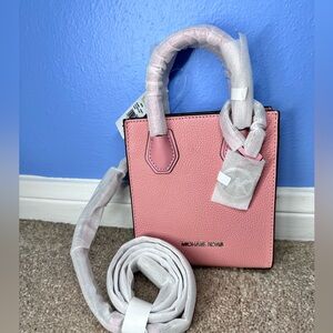 MICHEAL KORS NWT HANDBAG CRISSBODY BAG